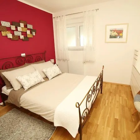 Apartman Nebo Apartment Pula Exterior photo