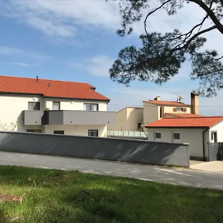 Apartman Nebo Apartment Pula Exterior photo