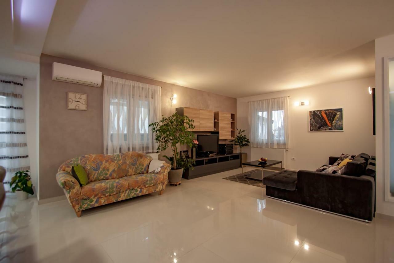 Apartment Apartman Nebo *