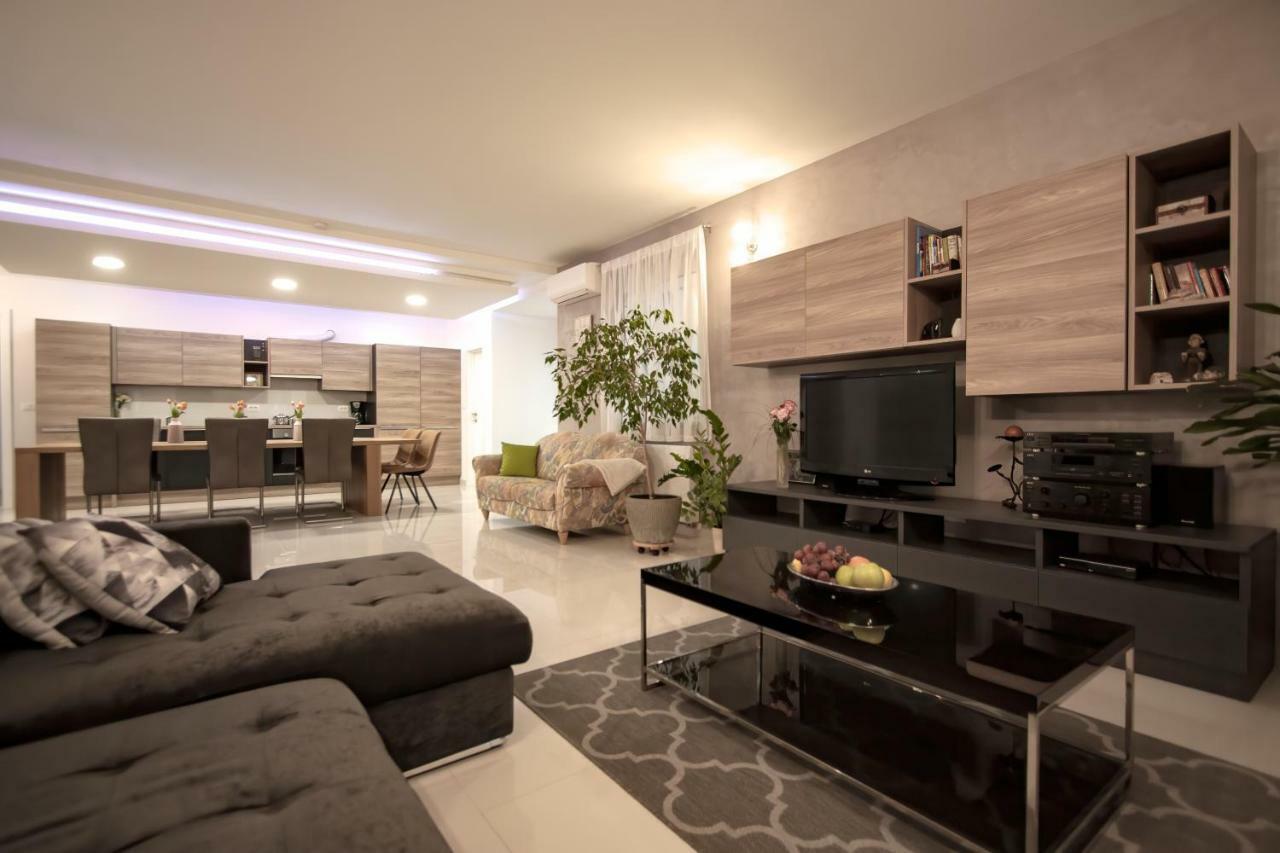 Apartment Apartman Nebo